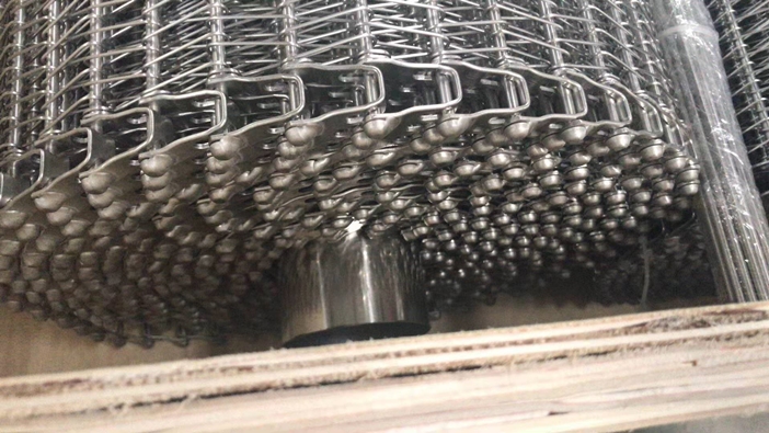 關西冷凍網(wǎng)帶在制作時應該怎樣選擇分段的規(guī)律