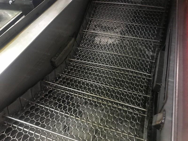 如何選擇適合您烘干設備的【不銹鋼網帶】？